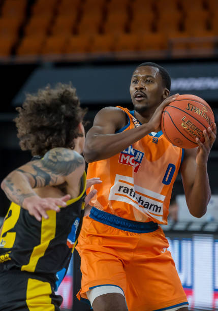 中卫因其出 中卫因其出