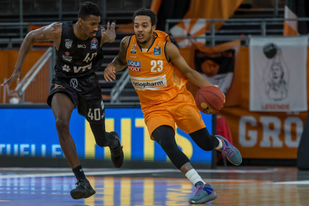 后撤至影锋 后撤至影锋